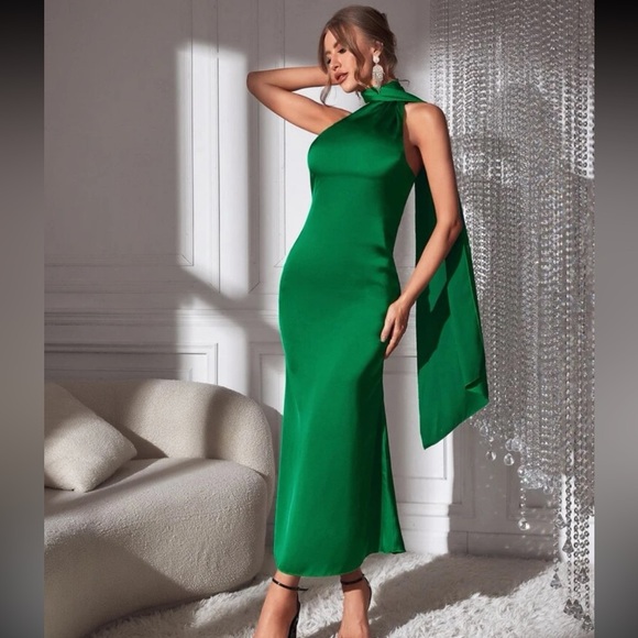 SHEIN Dresses & Skirts - NWT BELLE Asymmetrical Detail Halter Neck Backless Satin Dress